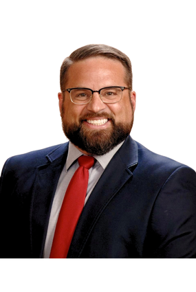 Portrait of Mark Russell, Realtor.